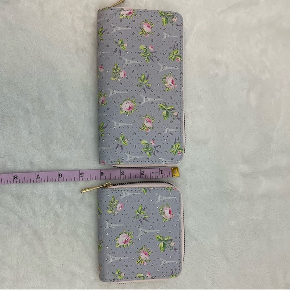Mother/Daughter Matching Wallet Set - Picture 3 of 5
